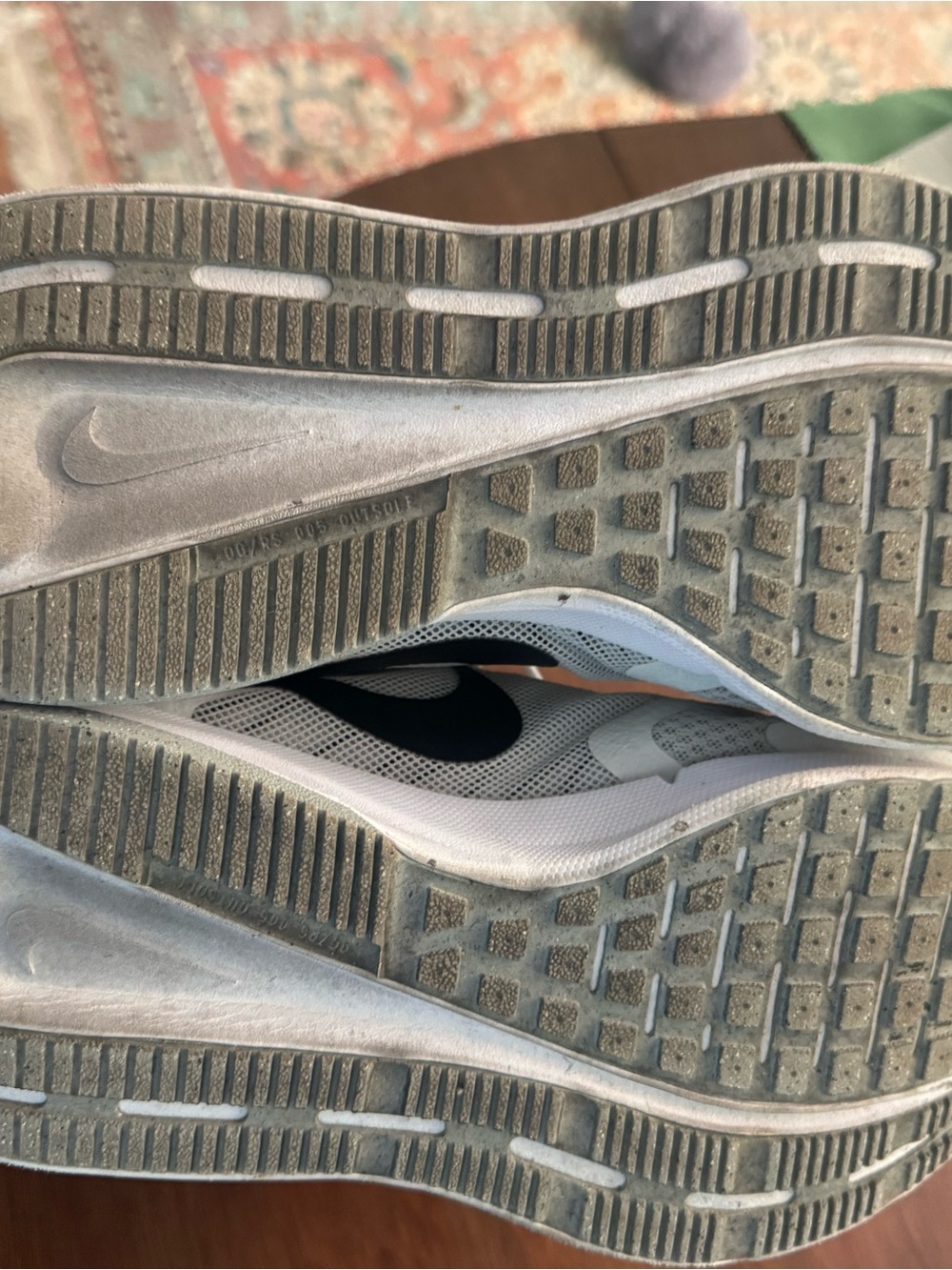 Nike running shoes - Picture 4 of 5